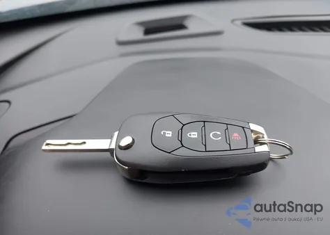 2025 Chevrolet Trax Fwd 1Rs из США, поврежденный, VIN KL77LGEP2SC010631